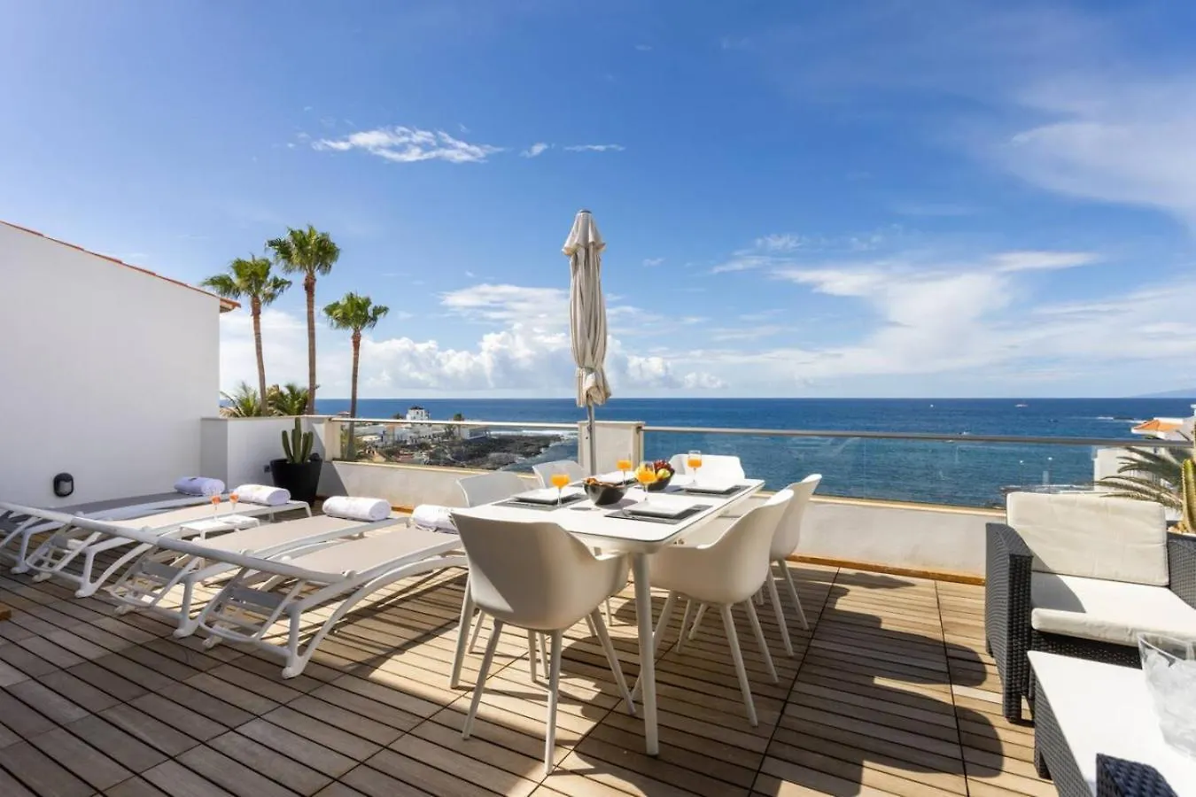 דירות אדחה Penthouse Marina Caleta, La Caleta ספרד
